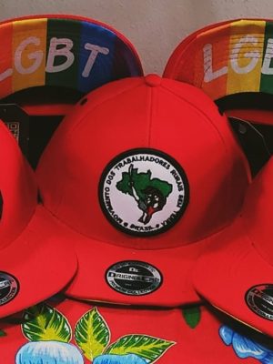 Boné LGBT Sem Terra Aba Reta